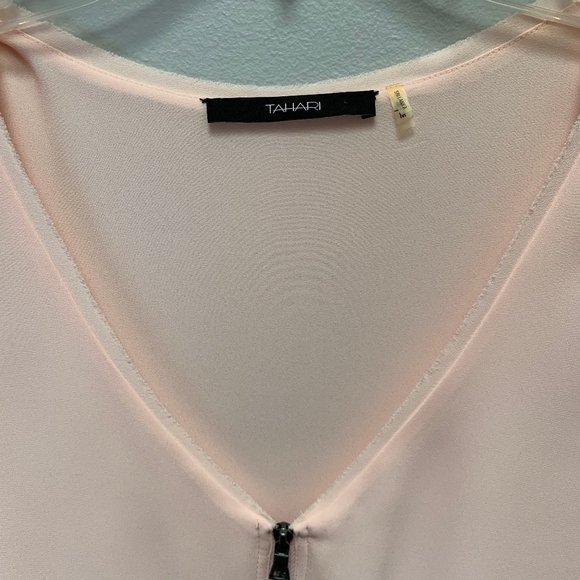 Elegant Tahari Blouse - Picture 4 of 6